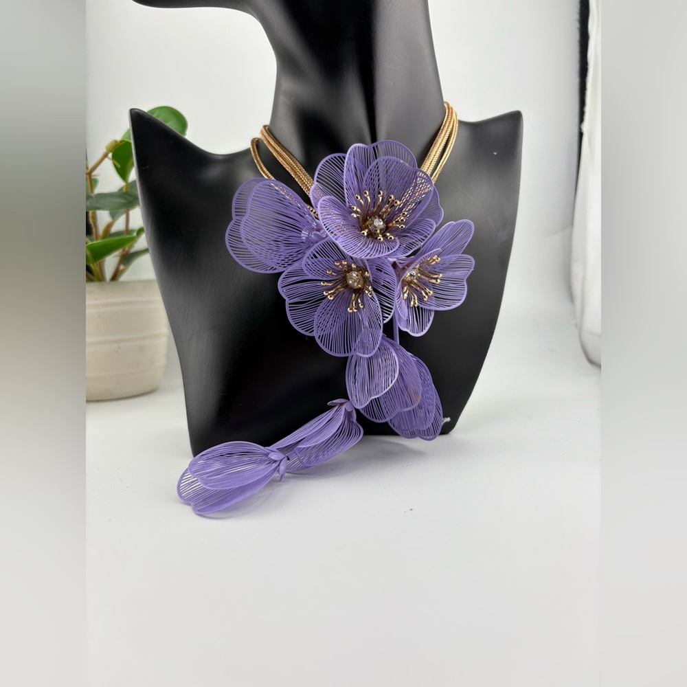 Lavender Flower Statement Necklace with Gold Chain ✨ - Picture 4 of 8
